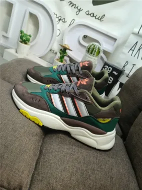 Baskets Adidas RETROPY F90