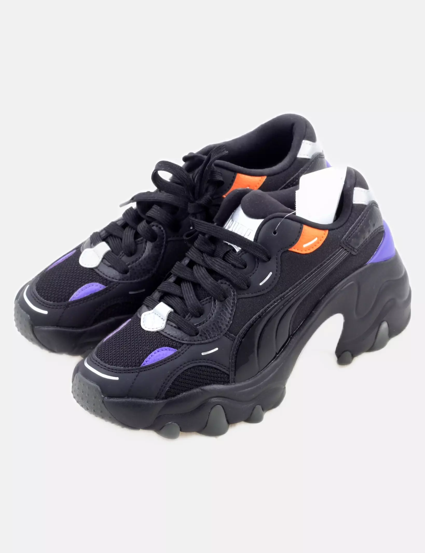 New Balance Baskets